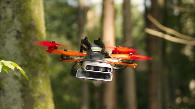 Drones suíços são pilotados por meio de inteligência artificial