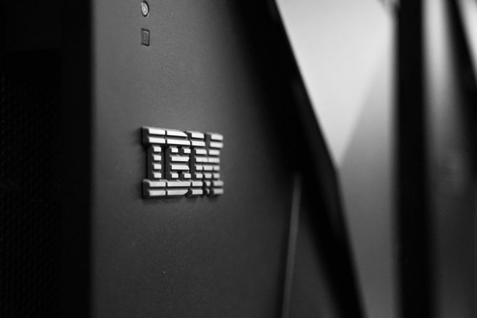 IBM lança plataforma global