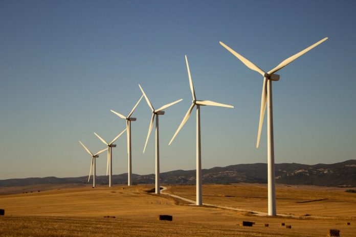 Tecnologia eólica sustentável: Vestas inova em aço de baixa emissão para turbinas eólicas