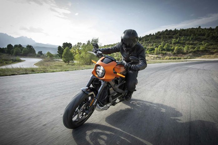 Rodrigo Borges Torrealba (MotoX) comenta a revolução das duas rodas no Brasil